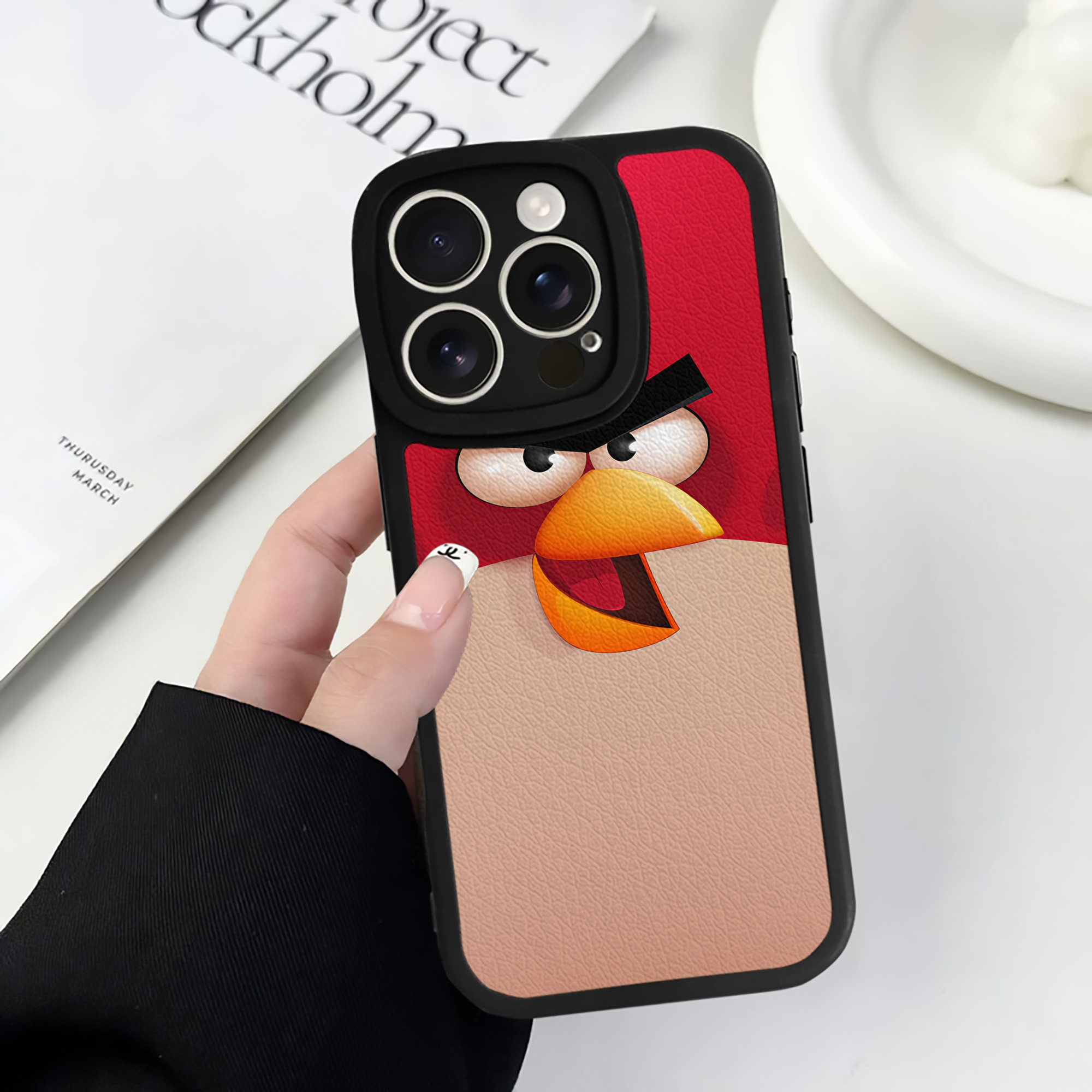 （画像用） Angry Birds アングリーバード 【iPhone 16シリーズ対応】シリコンスマホケース（レザー調） 材質：シリコン
